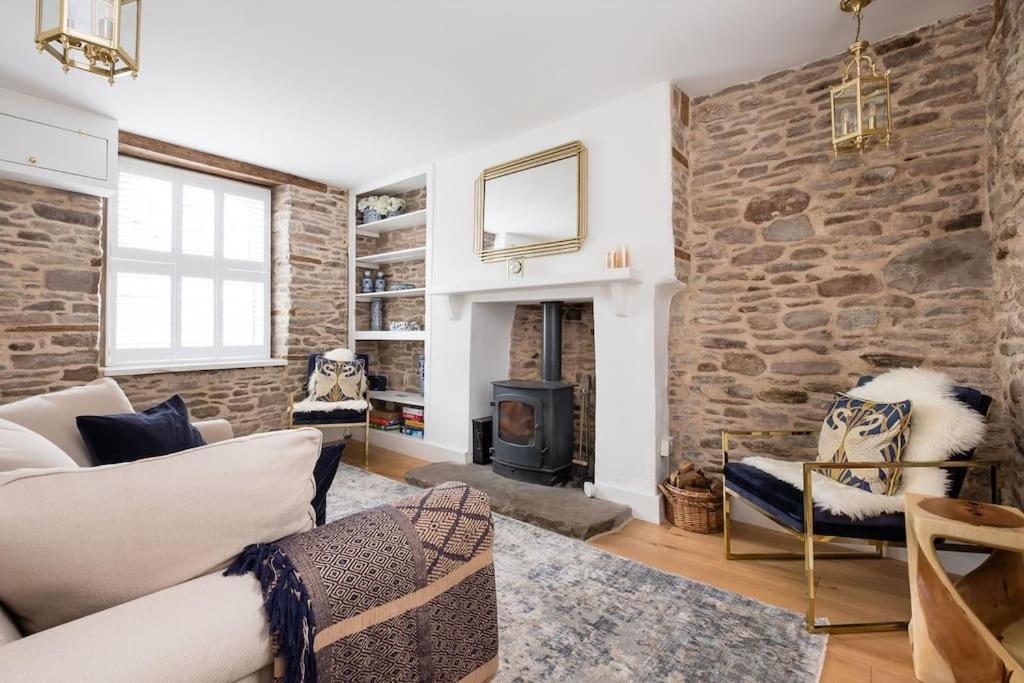 Luxury Cottage Near Hay-On-Wye Llanigon Exterior photo